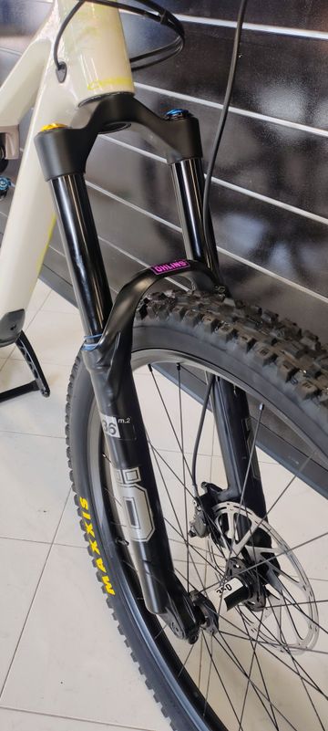 Orbea Occam LT M10 2026 2026 Mountainbike usato, Bianco — immagine 9 di 9