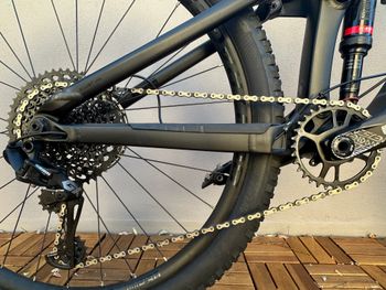 Used Trek Slash 8 2019 2019 Mountainbike, Black, 29 — image 3 of 17