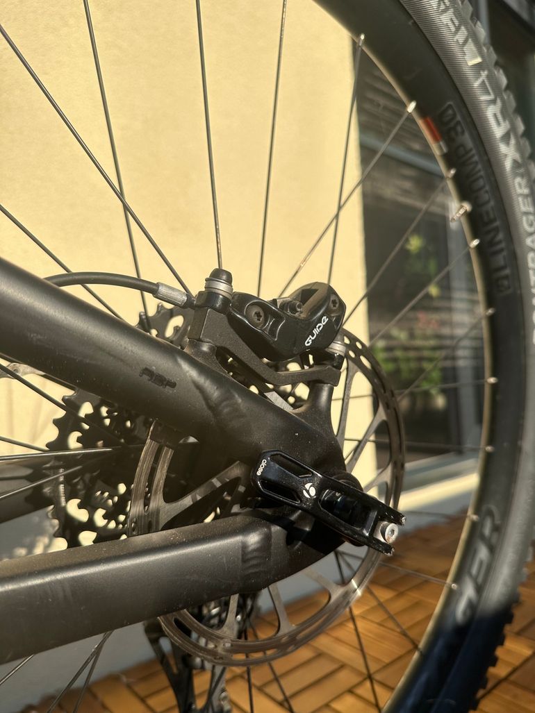 Used Trek Slash 8 2019 2019 Mountainbike, Black, 29 — image 4 of 17