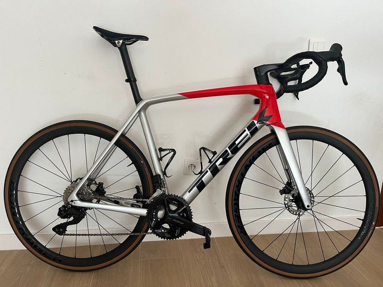 Brugt Trek Émonda SL 6 2024 2024 Road & Gravel — billede 2 af 7