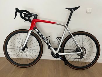 Trek Émonda SL 6 2024 2024 Road & Gravel usato