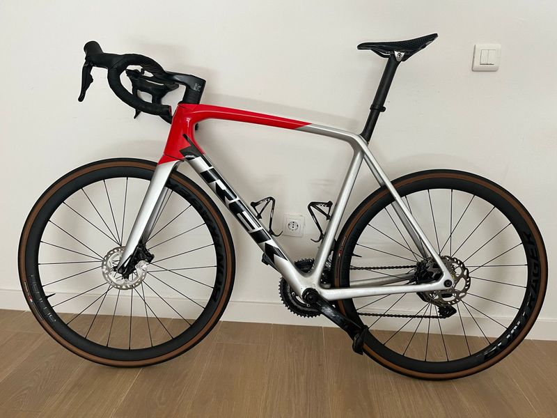 Trek Émonda SL 6 2024 2024 Road & Gravel d'occasion