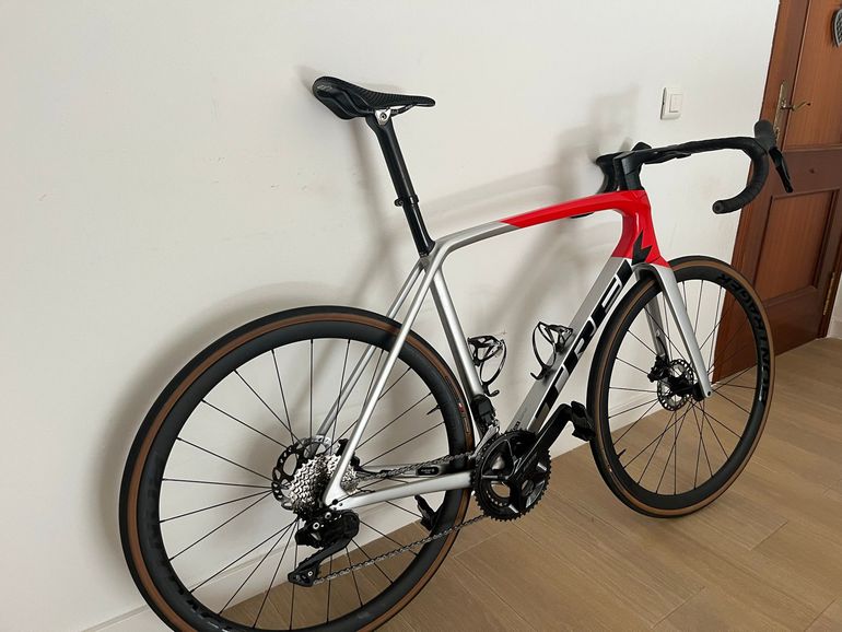 Brugt Trek Émonda SL 6 2024 2024 Road & Gravel — billede 4 af 7