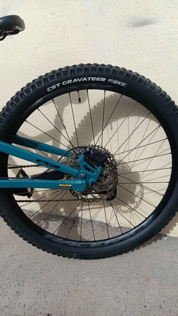 Used Jamis FAULTLINE A2 2024 2024 Mountainbike, Blue, 29 — image 6 of 10