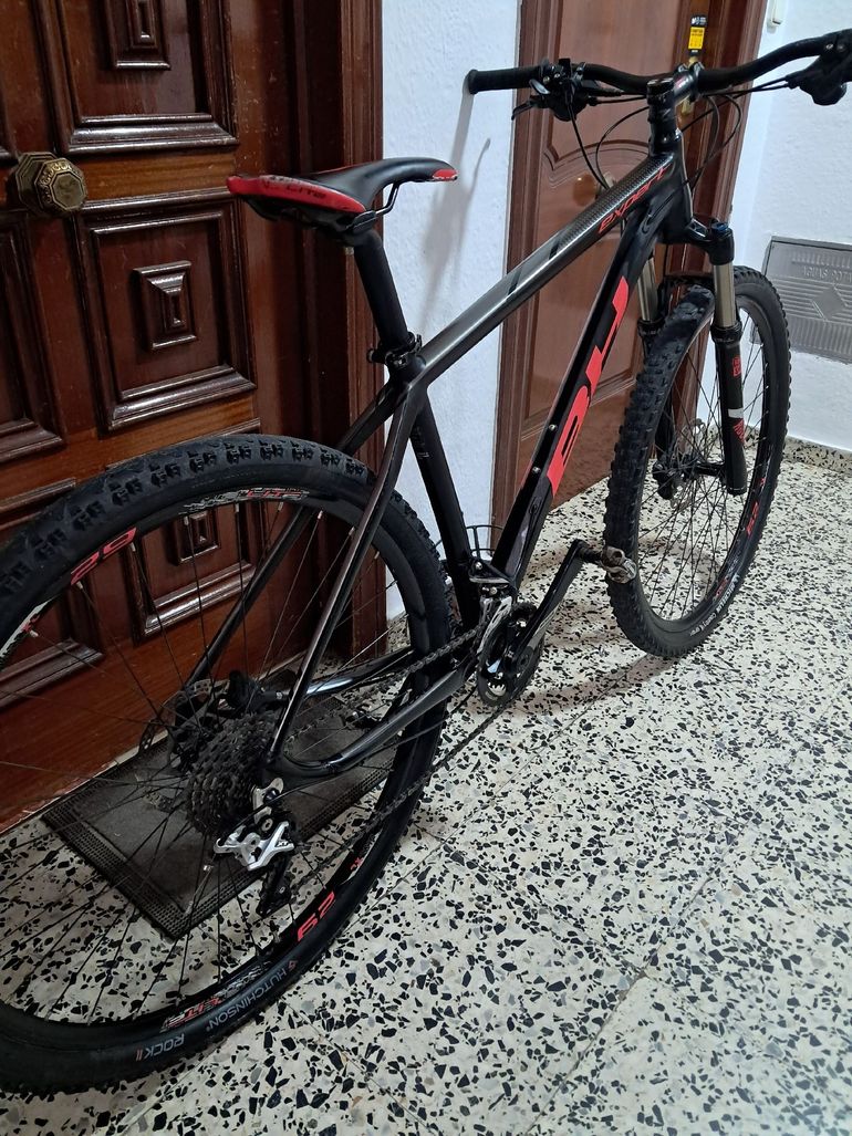 BH Custom Shimano Deore XT 2023 Mountainbike d'occasion — image 8 sur 10