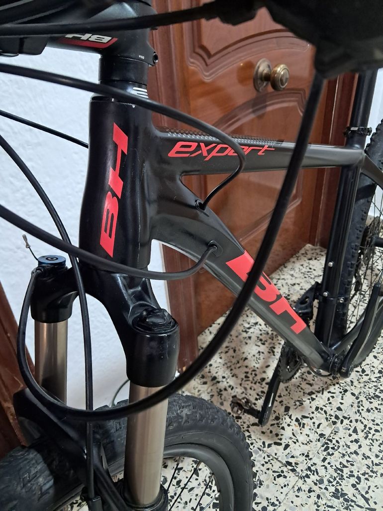 BH Custom Shimano Deore XT 2023 Mountainbike d'occasion — image 2 sur 10