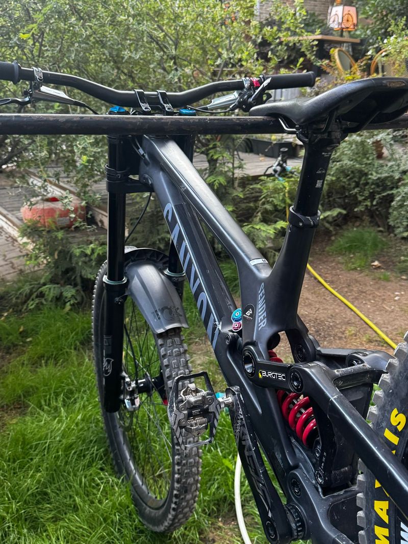 Used Canyon Sender CFR Mullet Underdog 2024 2024 MTB