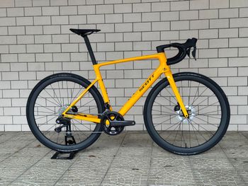 Käytetty Scott Addict 20 2026 2026 Road & Gravel