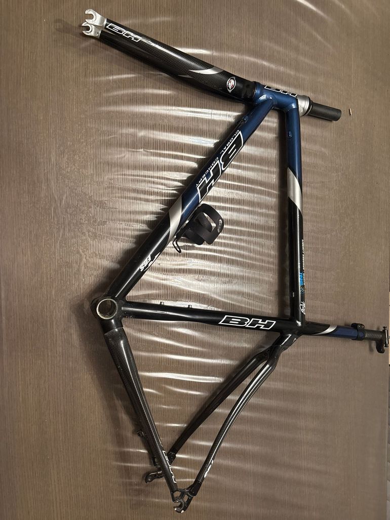 Tweedehands BH Bikes Custom Frameset 2006 Road & Gravel — afbeelding 2 van 5