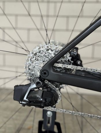 Używany Scott Addict 10 2024 2024 Road & Gravel — zdjęcie 6 z 8