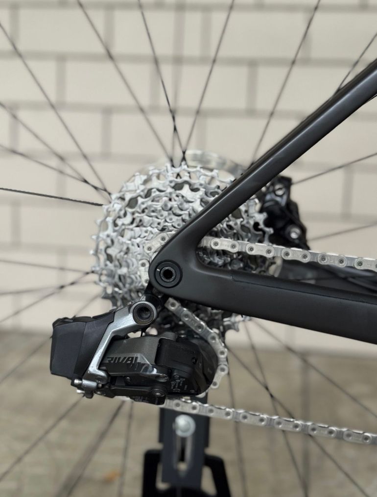 Używany Scott Addict 10 2024 2024 Road & Gravel — zdjęcie 6 z 8