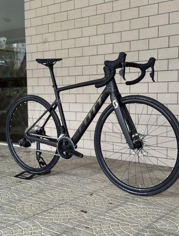 Używany Scott Addict 10 2024 2024 Road & Gravel — zdjęcie 2 z 8