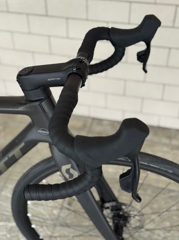 Used Scott Addict 10 2024 2024 Road & Gravel, Black — image 8 of 8