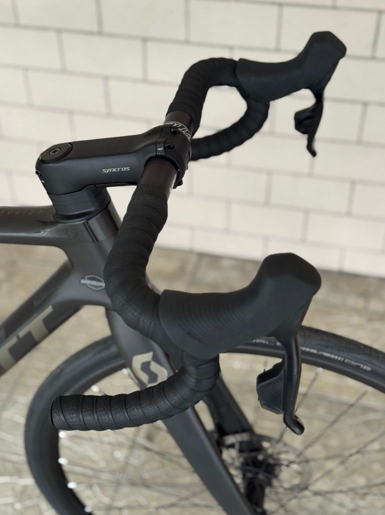Używany Scott Addict 10 2024 2024 Road & Gravel — zdjęcie 8 z 8