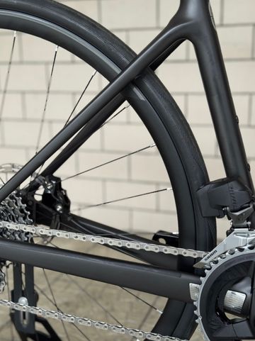 Used Scott Addict 10 2024 2024 Road & Gravel, Black — image 5 of 8