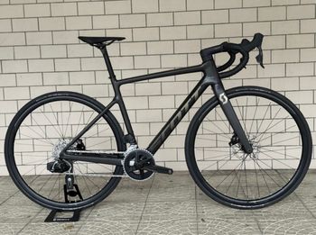Scott Addict 10 2024 2024 Road & Gravel d'occasion
