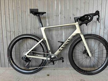 Canyon Endurace CF SLX 9 Di2 2027 2027 Road & Gravel usato