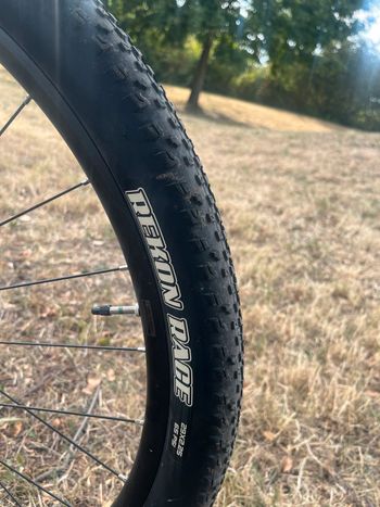Used Giant Fathom E+ EX 2022 2022 Mountainbike, Black, 29 — image 2 of 13