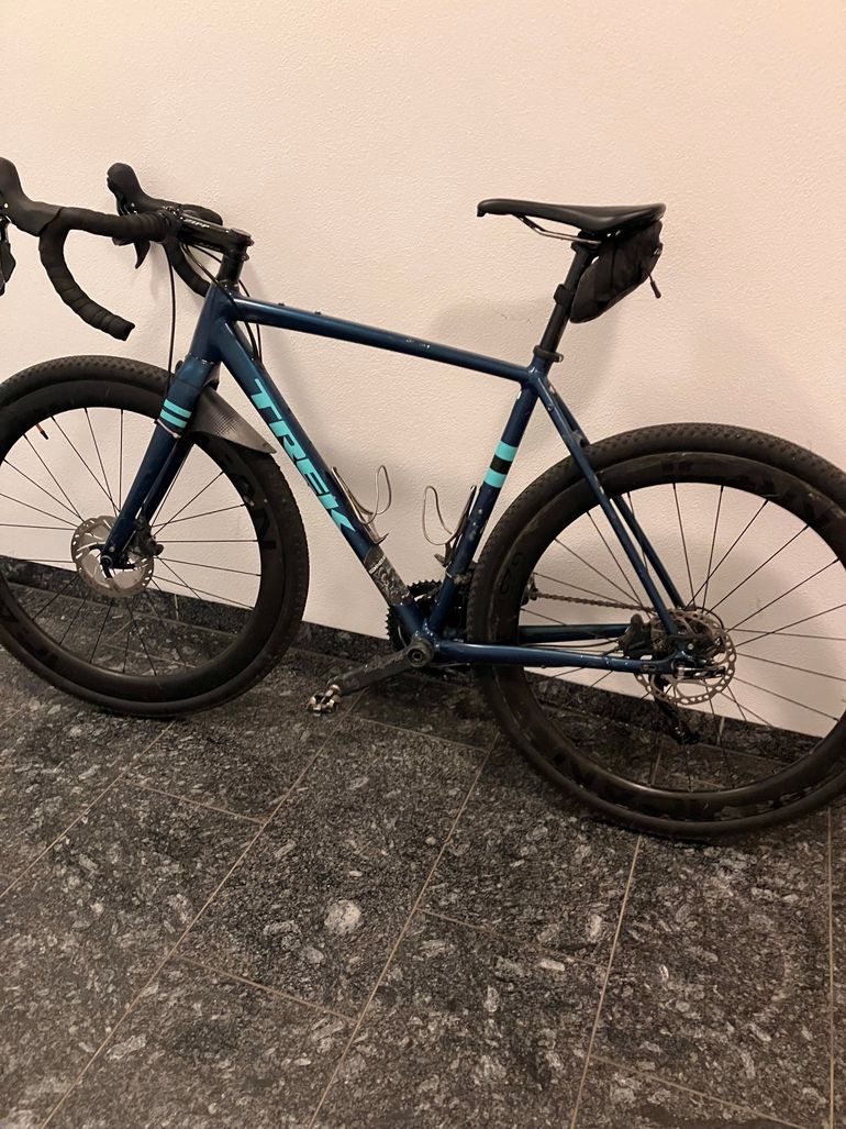 Trek Checkpoint ALR 5 2022 2022 Road & Gravel usato, Verde — immagine 3 di 14