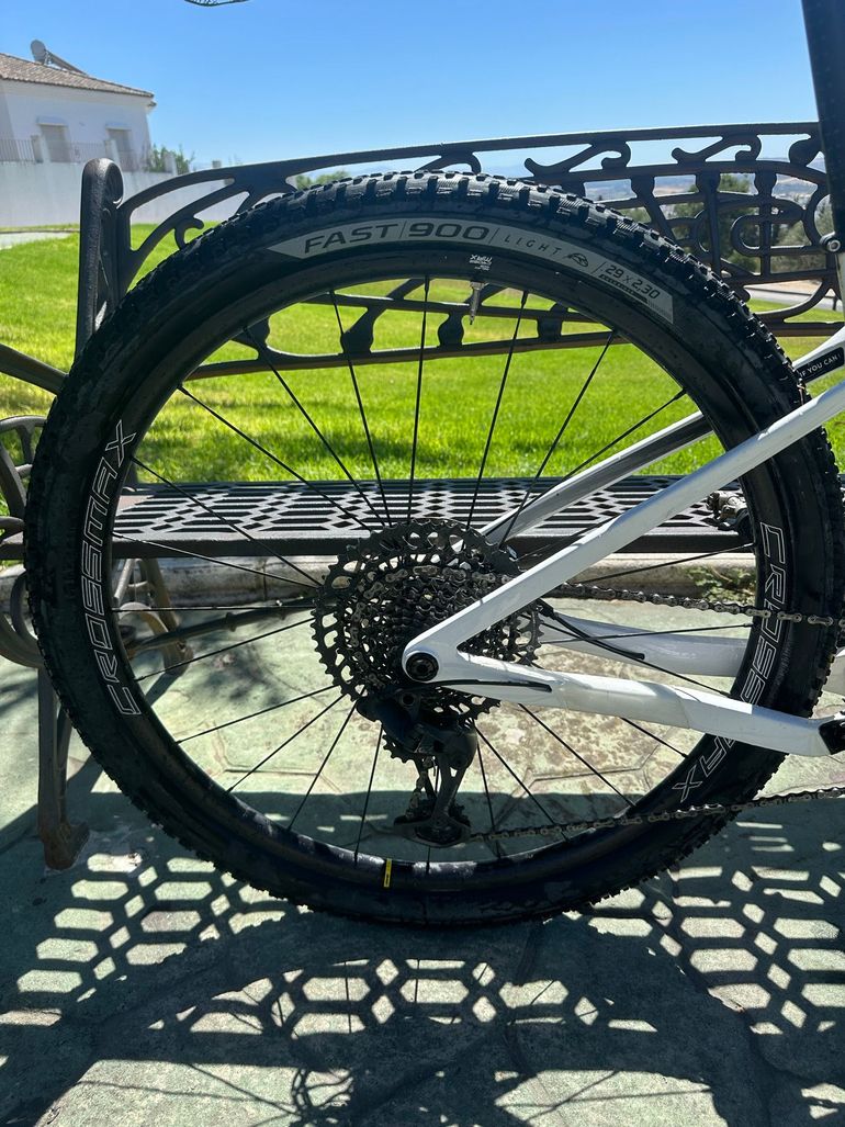 ROCKRIDER Mountainbike SRAM GX Eagle 2023 Mountainbike d'occasion — image 3 sur 11