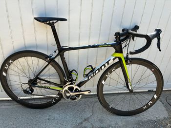 Used Giant TCR Advanced Pro 1 2017 2017 Road & Gravel, Black — image 2 of 8