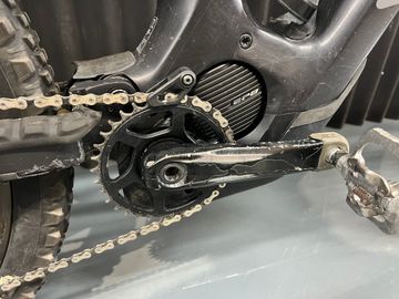Tweedehands Canyon Spectral:ON CFR 2022 2022 Mountainbike — afbeelding 14 van 19