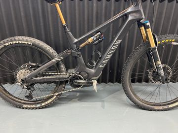 Tweedehands Canyon Spectral:ON CFR 2022 2022 Mountainbike — afbeelding 19 van 19