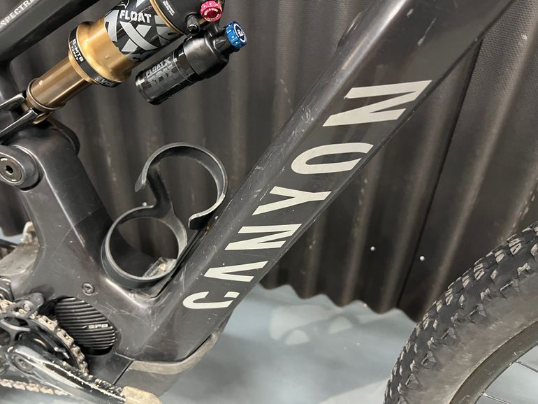 Gebrauchtes Canyon Spectral:ON CFR 2022 2022 Mountainbike, Schwarz, 29, 27.5 — Bild 13 von 19