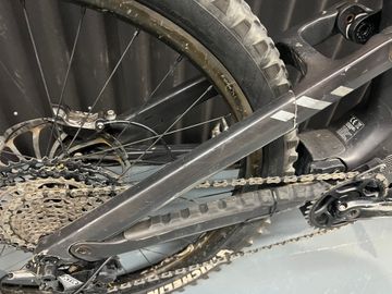 Tweedehands Canyon Spectral:ON CFR 2022 2022 Mountainbike — afbeelding 16 van 19