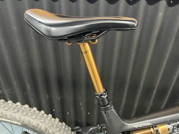 Tweedehands Canyon Spectral:ON CFR 2022 2022 Mountainbike — afbeelding 3 van 19