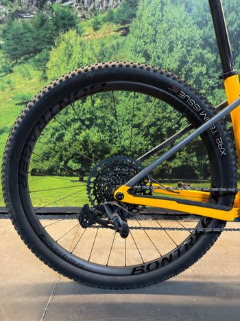Trek Procaliber 9.7 2021 2021 Mountainbike usato, Arancione — immagine 2 di 9