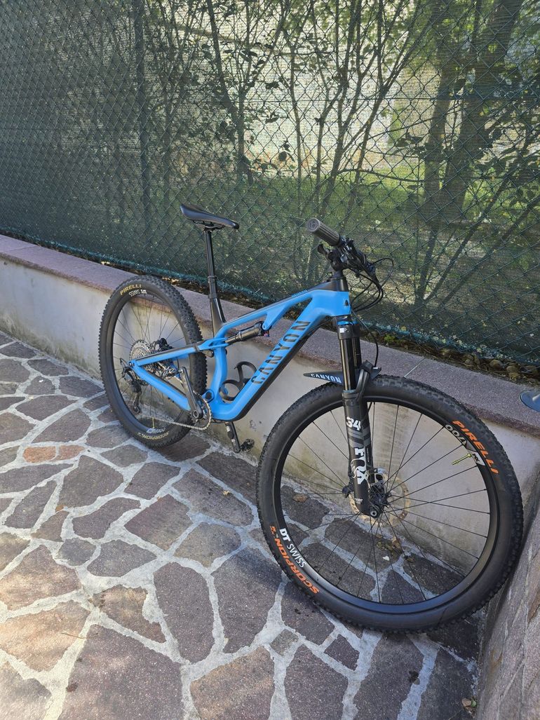 Gebrauchtes Canyon Neuron CF 8 2022 2022 Mountainbike, Blau, 27.5, 29 — Bild 3 von 4