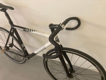 State Bicycle Co. Undefeated Frameset 2018 Road & Gravel d'occasion — image 2 sur 10