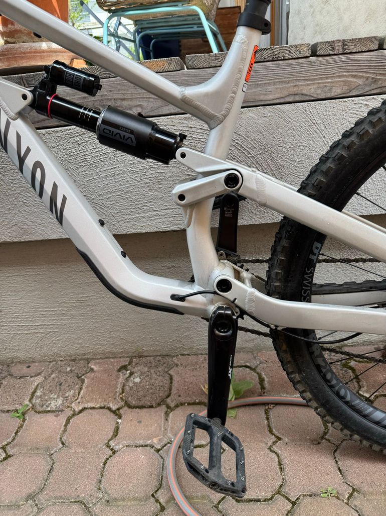 Brugt Canyon Torque 6 2025 2025 Mountainbike — billede 3 af 13