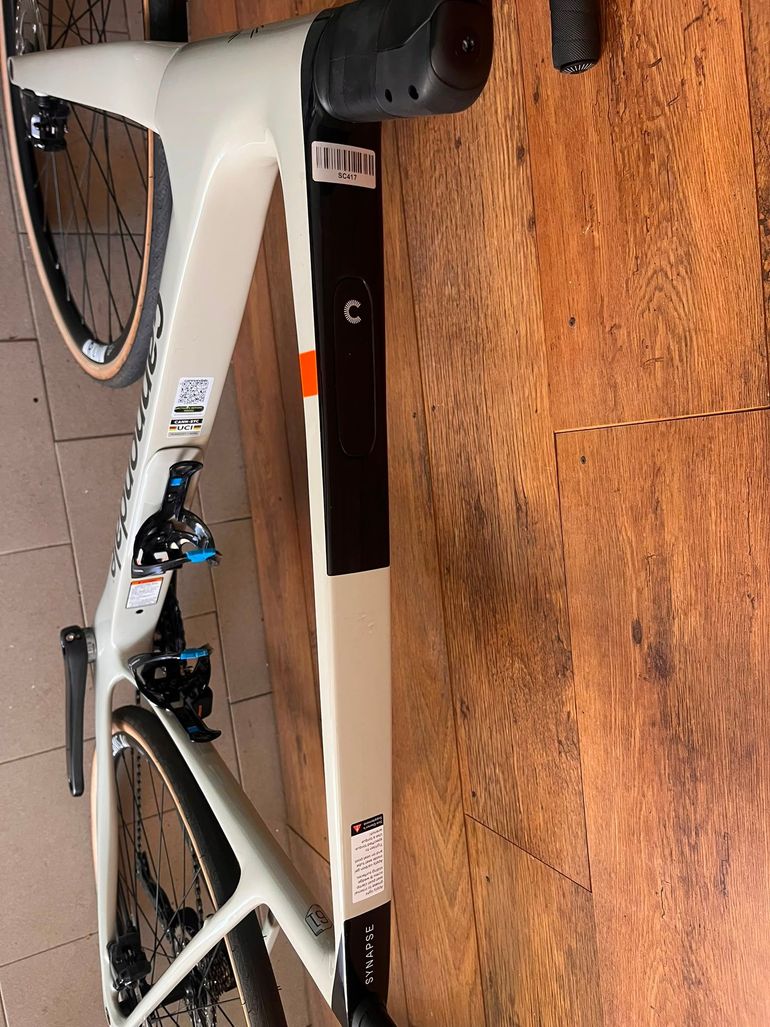 Cannondale Synapse Carbon 4 2026 2026 Road & Gravel usato, Grigio chiaro — immagine 12 di 14