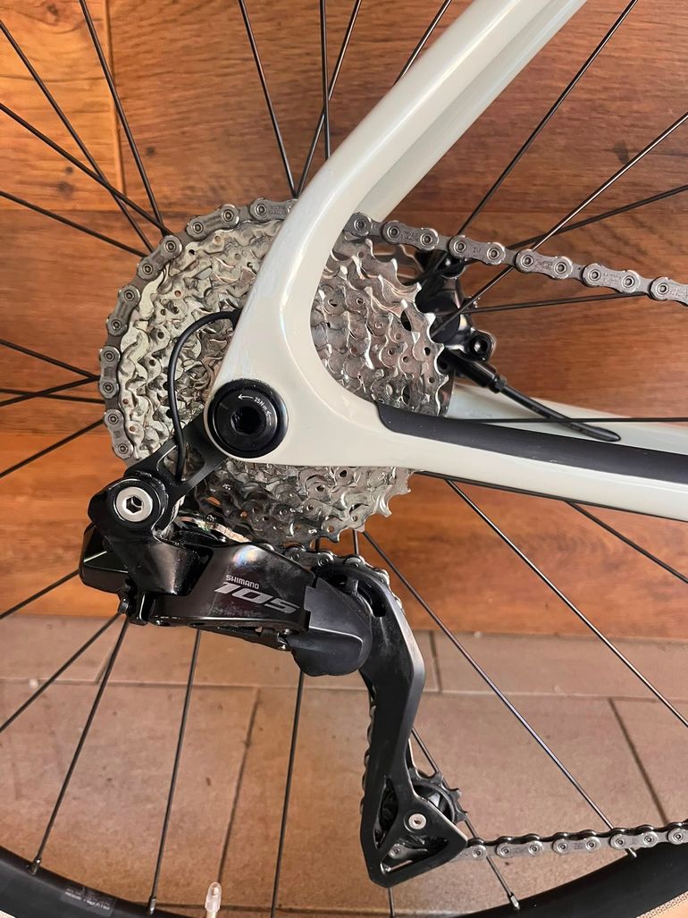 Cannondale Synapse Carbon 4 2026 2026 Road & Gravel usato, Grigio chiaro — immagine 6 di 14