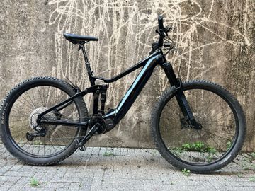 Tweedehands Merida eONE-SIXTY 500 2022 2022 Mountainbike — afbeelding 1 van 4