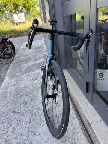 Scott Foil 30 2021 2021 Road & Gravel d'occasion — image 2 sur 19