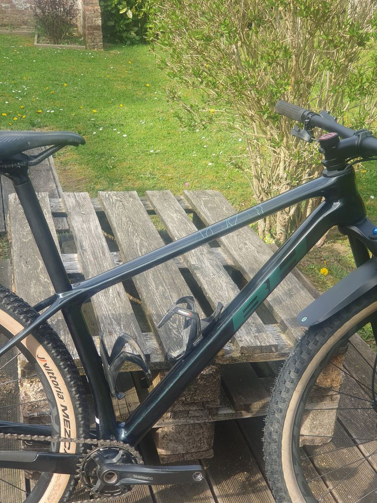 Gebrauchtes BH Bikes Ultimate 2024 Mountainbike, Schwarz — Bild 2 von 5