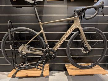 Cervélo Caledonia 105 Di2 2026 2026 Road & Gravel usato