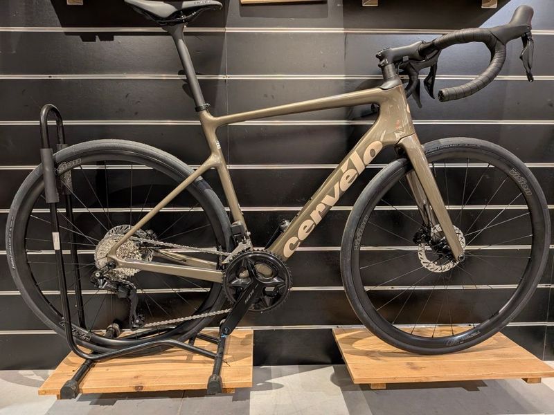 Used Cervélo Caledonia 105 Di2 2026 2026 Road & Gravel