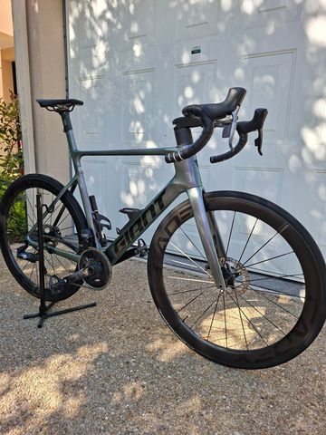 Brugt Giant Propel, Advanced SL 1 2023 2023 Road & Gravel — billede 3 af 4