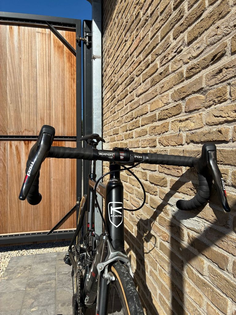 Used Kuota Kom SRAM Red eTap 2013 Road & Gravel, Black — image 10 of 15