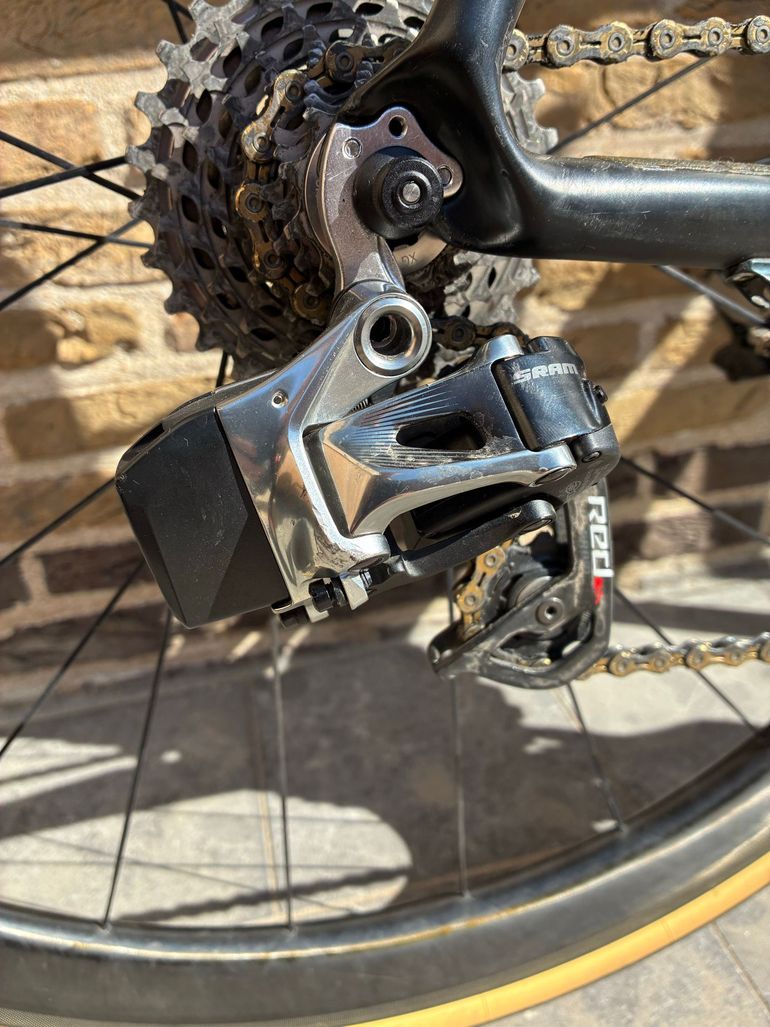 Used Kuota Kom SRAM Red eTap 2013 Road & Gravel, Black — image 9 of 15