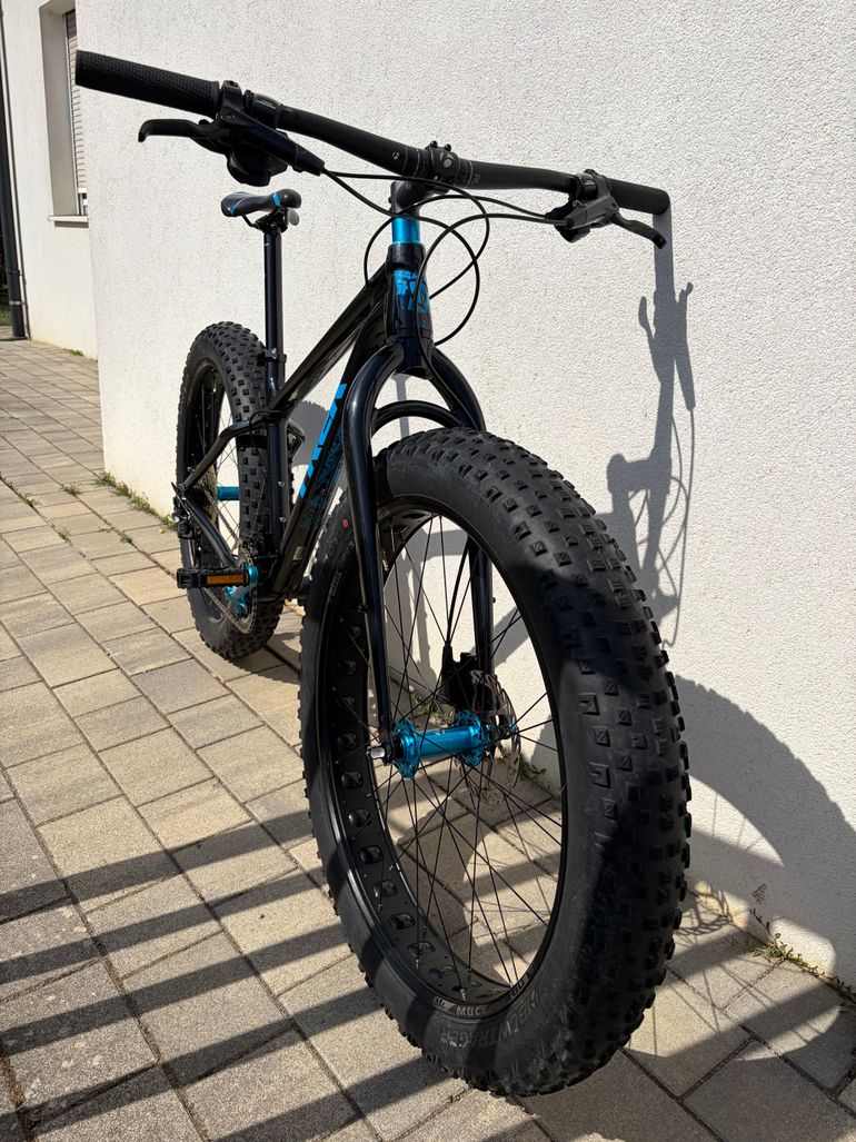 Trek Farley 6 2015 2015 Mountainbike usato, Nero — immagine 2 di 6