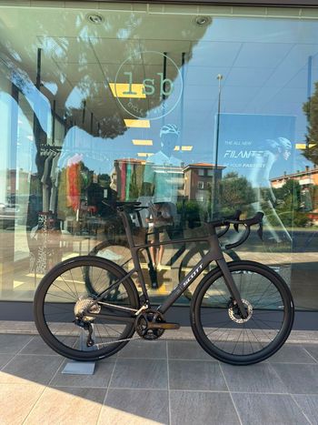 Brugt Scott Addict Shimano 105 Di2 2027 Road & Gravel