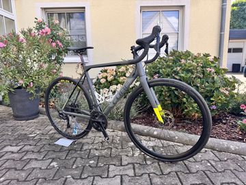 Used CUBE 2022 2022 Road & Gravel
