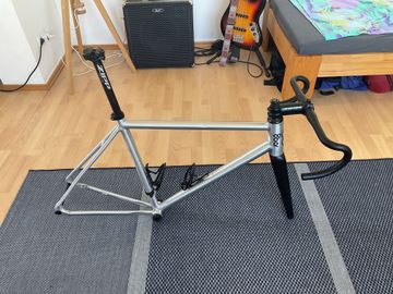 Used 8Bar Kronprinz V3 Frameset Frameset 2023 Road & Gravel, Light Gray — image 1 of 10