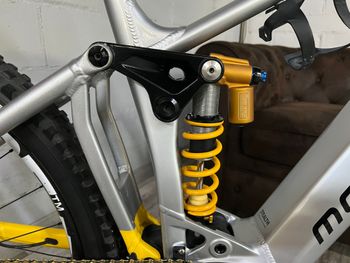 Mondraker LEVEL RR 2022 2022 Mountainbike usato, Grigio chiaro — immagine 19 di 30
