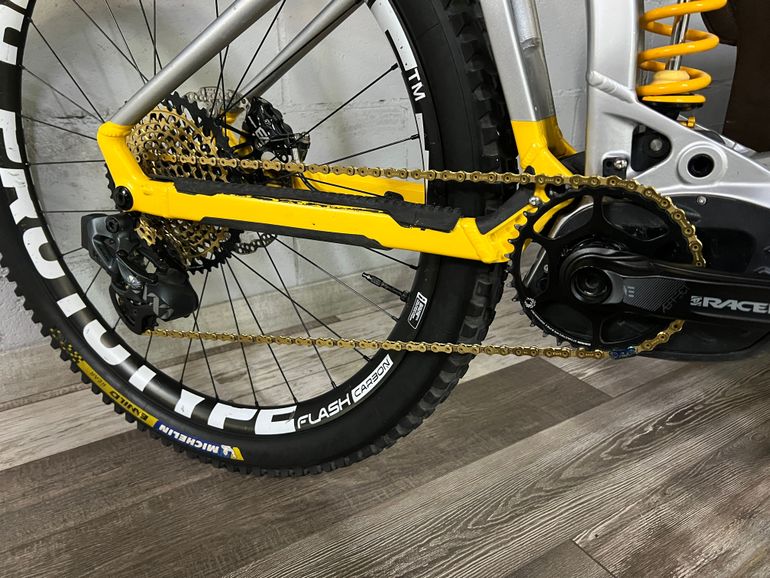Mondraker LEVEL RR 2022 2022 Mountainbike usato, Grigio chiaro — immagine 25 di 30